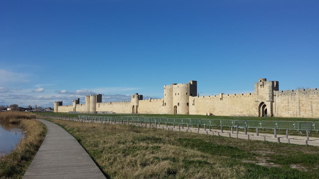 Les remparts au soleil