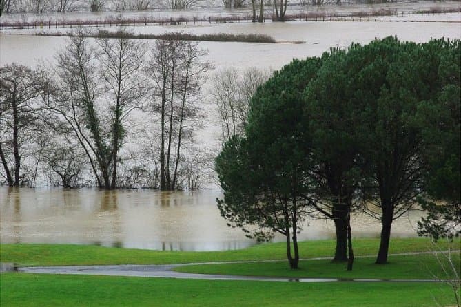 Image d'illustration pour Suivi des intempéries dans le Sud-Ouest et près des Pyrénées