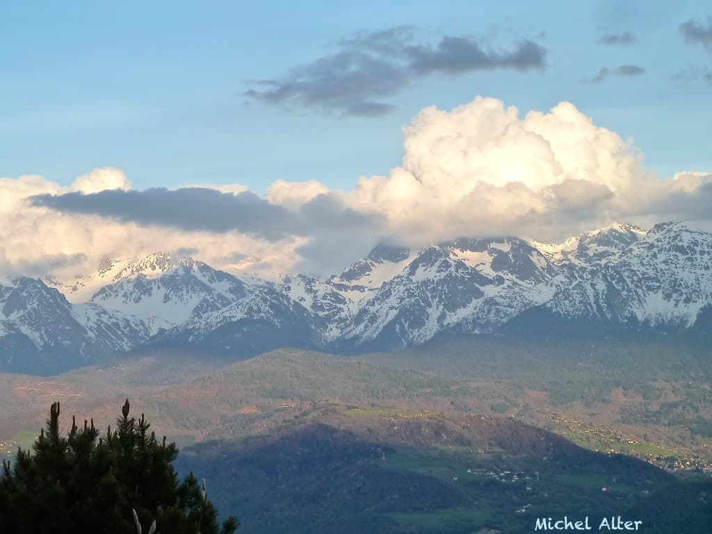 Image d'illustration pour Nature en avance et cumulus : vos photos de ce beau printemps