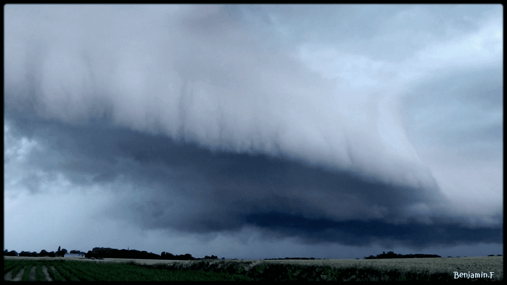 Image d'illustration pour Un mois de Juillet 2012 globalement peu estival, sauf dans le Sud-est