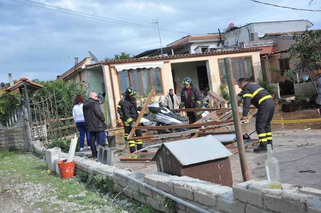 Image d'illustration pour Tornade à Civitavecchia près de Rome (Italie)