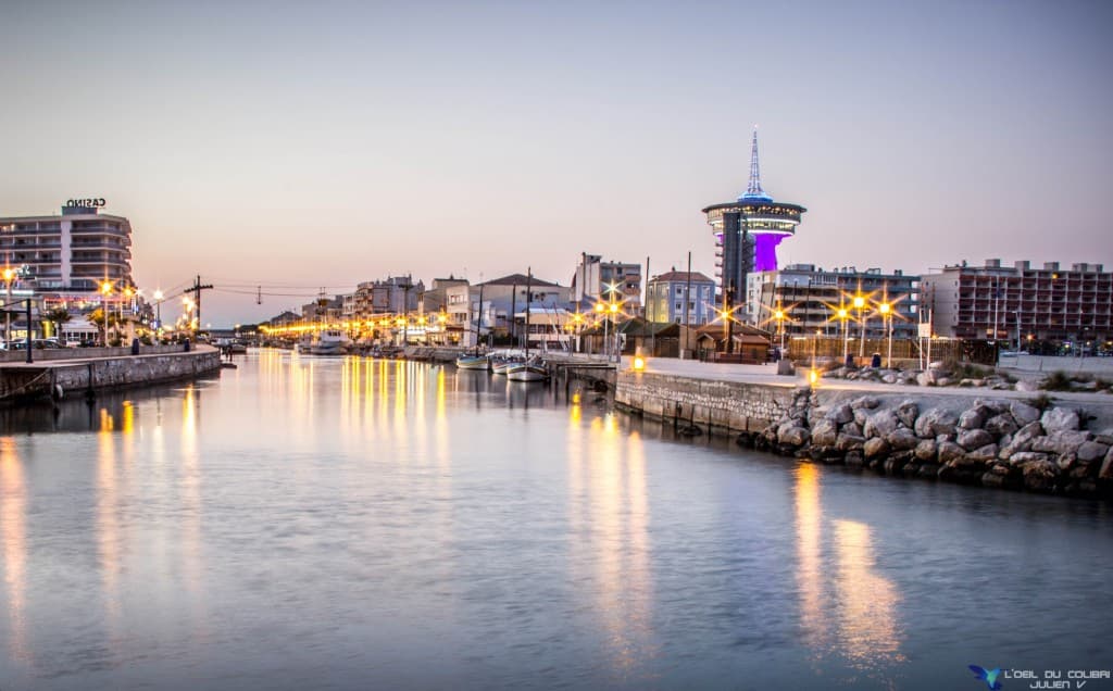 quand la nuit tombe, Palavas s'éveille